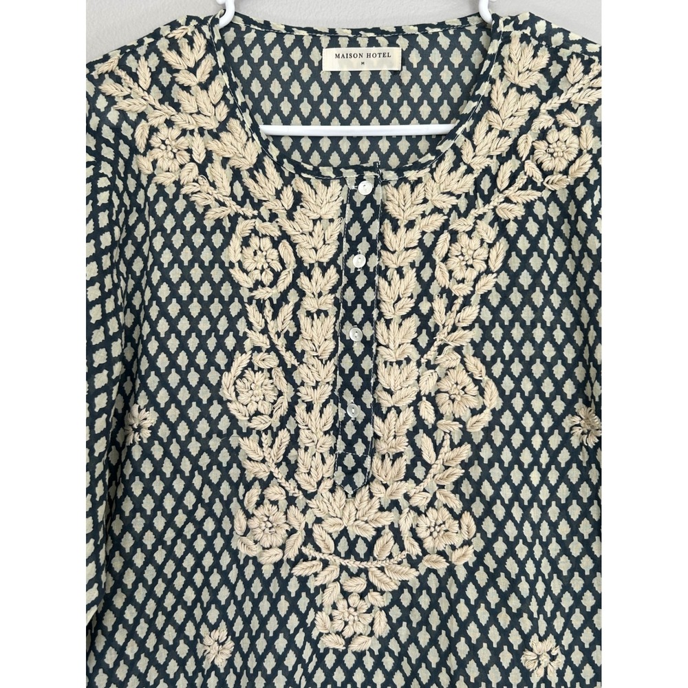 Maison Hotel Embroidered Cotton Blouse Women's M Navy Cream Boho quiet luxury - Picture 5 of 11